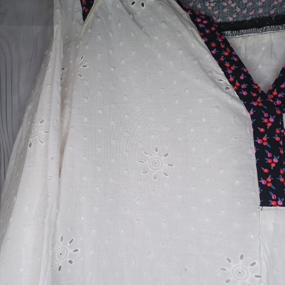 Matilda Jane lightweight 100% Cotton  long sleeve v-neck blouse - Picture 7 of 16